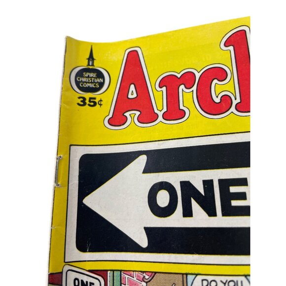 Spire Christian Comics Archies One Way 1973 Red Car Cover Vintage Bagged Boarded - Picture 2 of 8